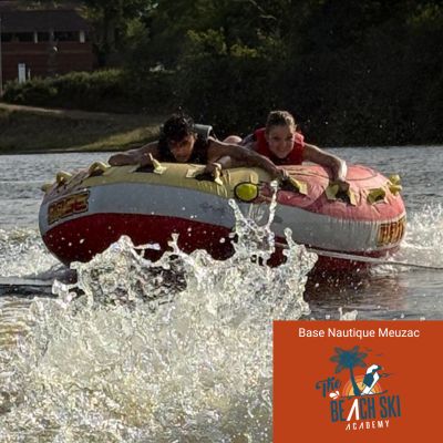 Bouée tractée / Base nautique - The beach ski academy